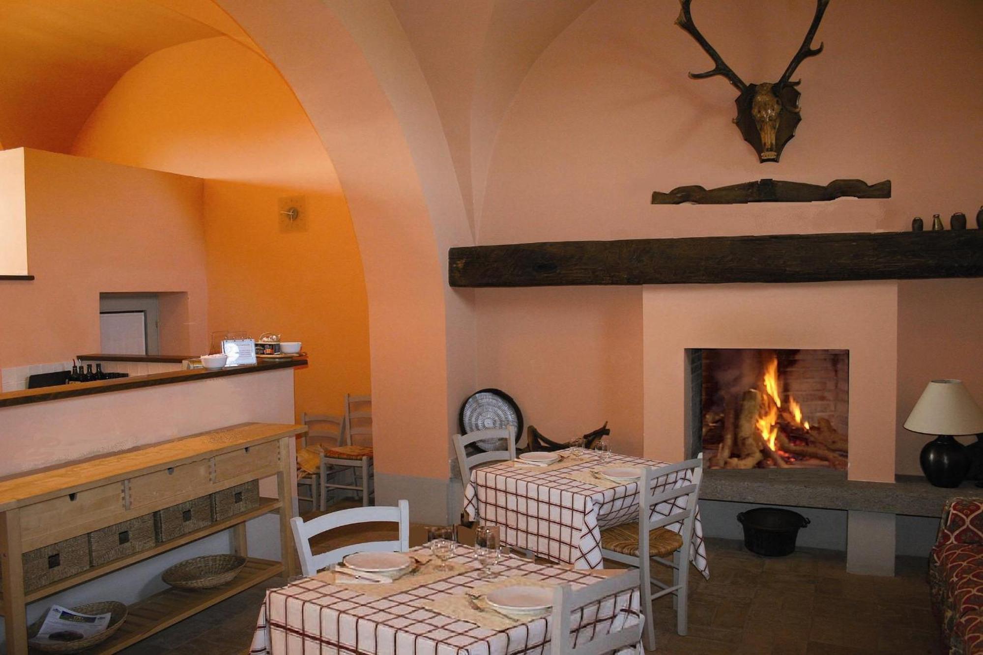 Agriturismo Casale Bonaparte Cellere Екстериор снимка