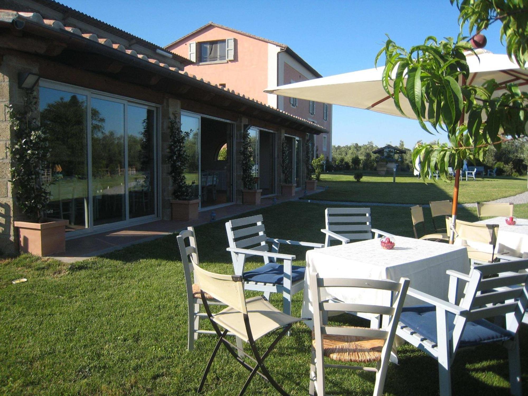 Agriturismo Casale Bonaparte Cellere Екстериор снимка