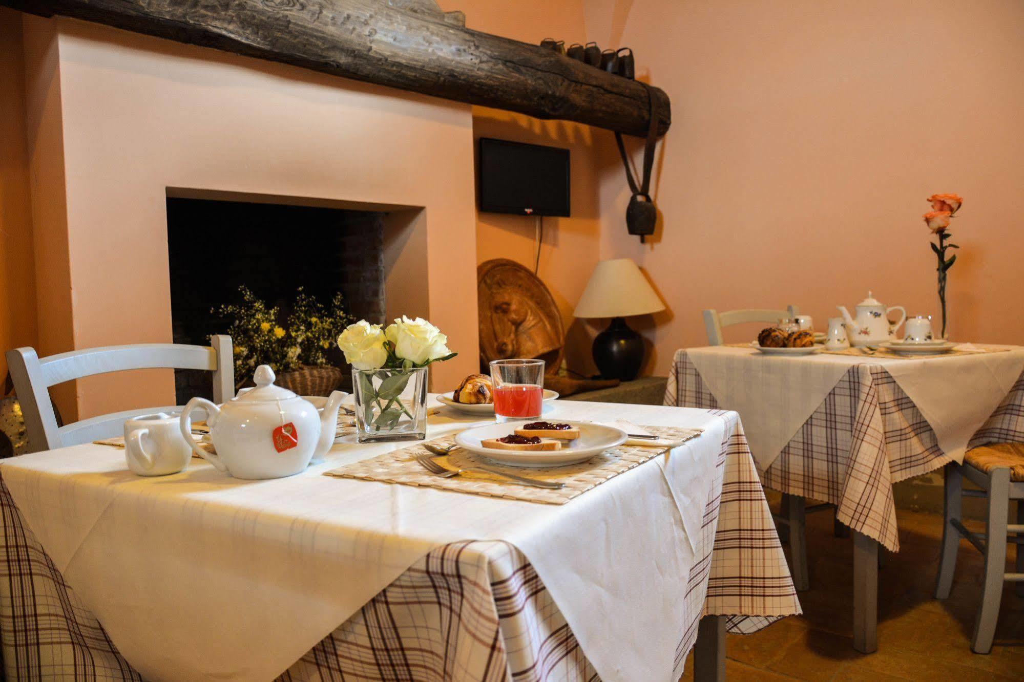 Agriturismo Casale Bonaparte Cellere Екстериор снимка